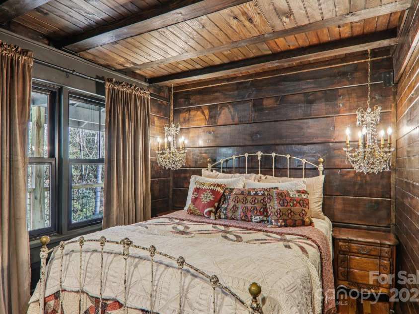 408 & 586 Little Elbow Mountain Road, Lake Toxaway, NC 28747.  MLS# CAR4324651, YatesRealty ID 515. 