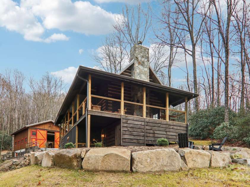408 & 586 Little Elbow Mountain Road, Lake Toxaway, NC 28747.  MLS# CAR4324651, YatesRealty ID 515. 