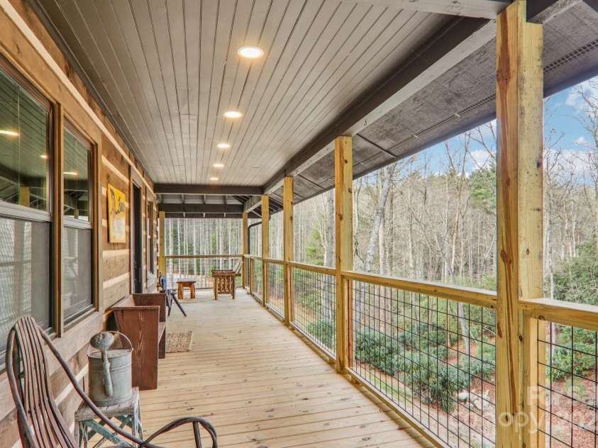 408 & 586 Little Elbow Mountain Road, Lake Toxaway, NC 28747.  MLS# CAR4324651, YatesRealty ID 515. 