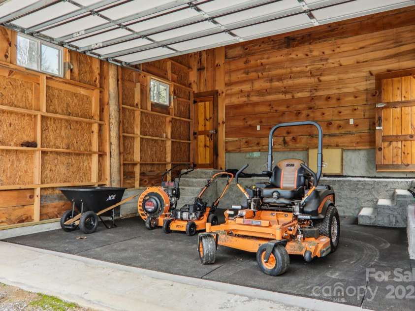 408 & 586 Little Elbow Mountain Road, Lake Toxaway, NC 28747.  MLS# CAR4324651, YatesRealty ID 515. 