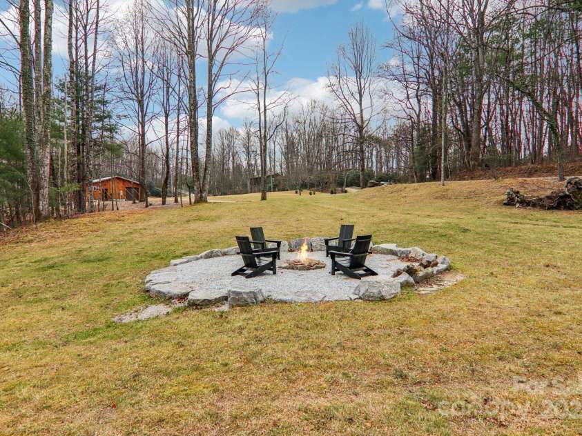408 & 586 Little Elbow Mountain Road, Lake Toxaway, NC 28747.  MLS# CAR4324651, YatesRealty ID 515. 