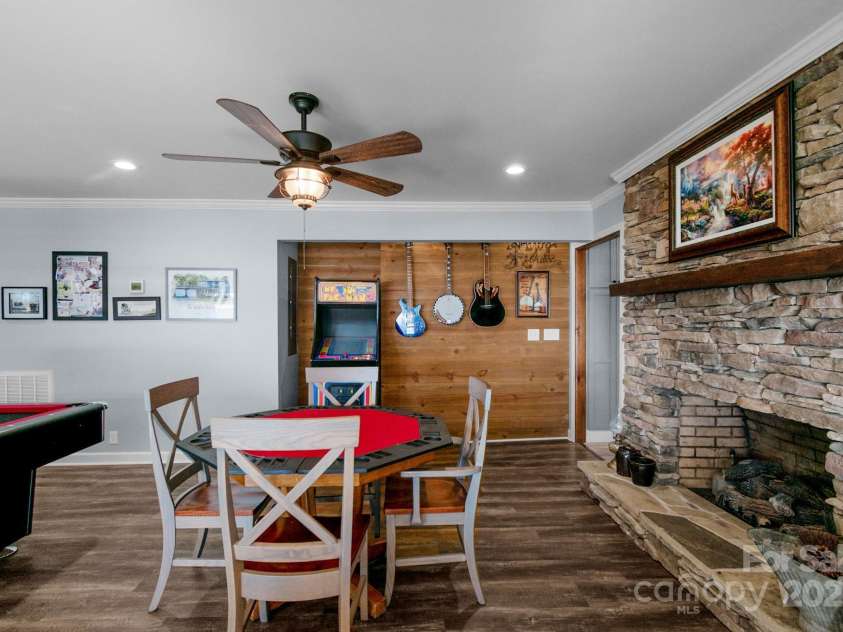 421 Tranquil Bay Circle, Norwood, NC 28128.  MLS# CAR4238311, YatesRealty ID 5150. 