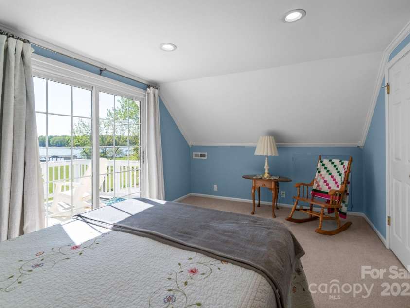 421 Tranquil Bay Circle, Norwood, NC 28128.  MLS# CAR4238311, YatesRealty ID 5150. 