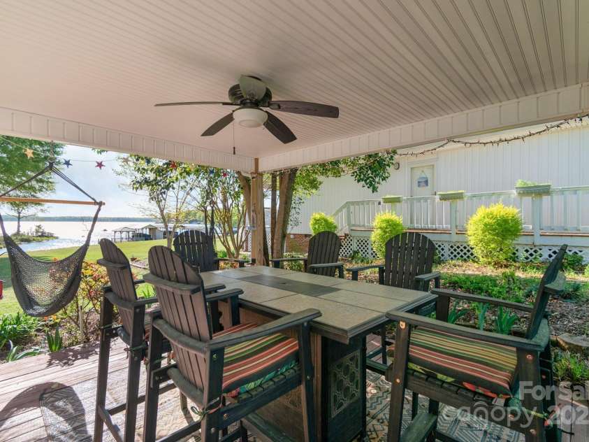 421 Tranquil Bay Circle, Norwood, NC 28128.  MLS# CAR4238311, YatesRealty ID 5150. 