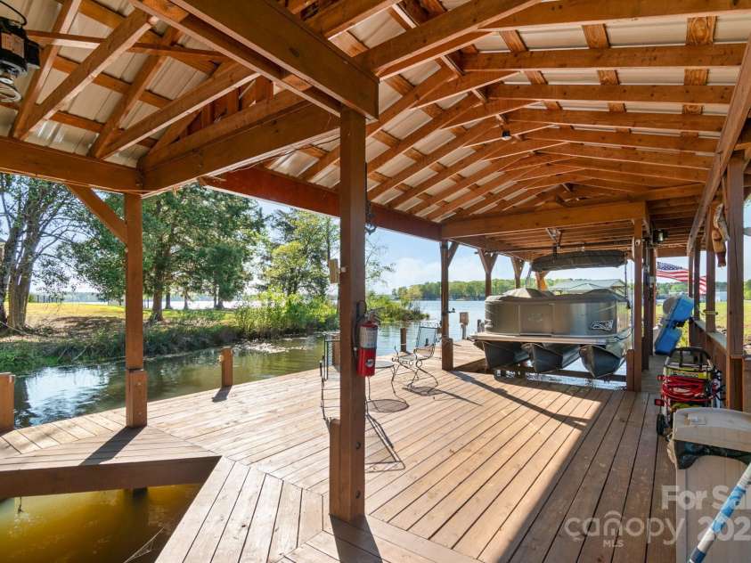 421 Tranquil Bay Circle, Norwood, NC 28128.  MLS# CAR4238311, YatesRealty ID 5150. 