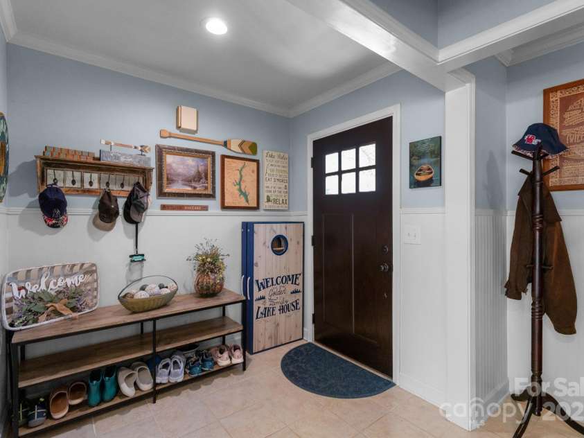 421 Tranquil Bay Circle, Norwood, NC 28128.  MLS# CAR4238311, YatesRealty ID 5150. 