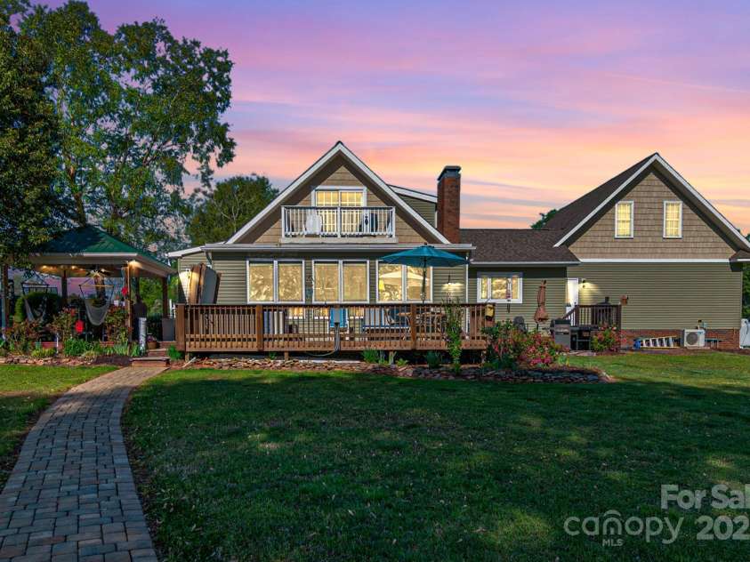 421 Tranquil Bay Circle, Norwood, NC 28128.  MLS# CAR4238311, YatesRealty ID 5150. 