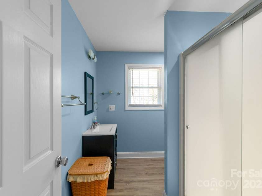 421 Tranquil Bay Circle, Norwood, NC 28128.  MLS# CAR4238311, YatesRealty ID 5150. Bonus Room 3rd Full Bath