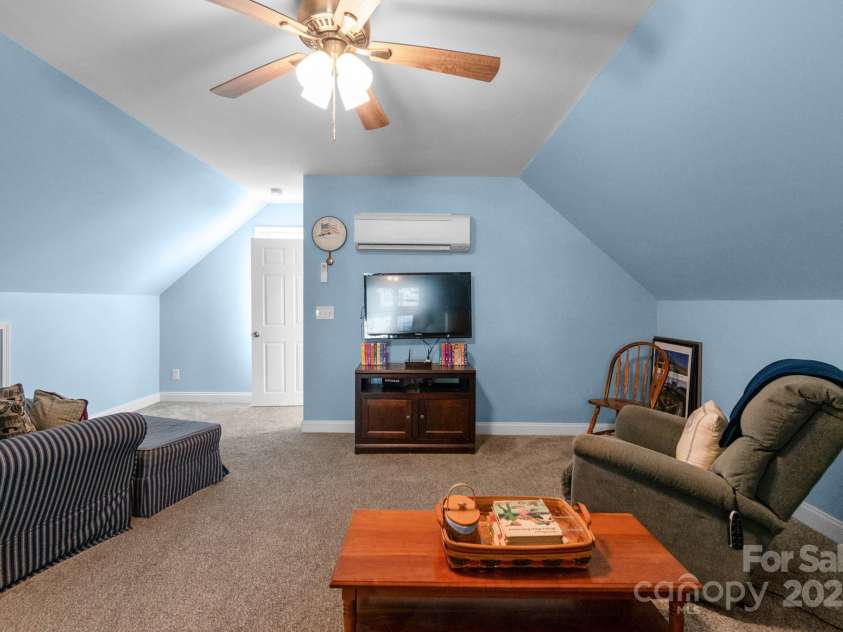 421 Tranquil Bay Circle, Norwood, NC 28128.  MLS# CAR4238311, YatesRealty ID 5150. Bonus Room Sitting Area