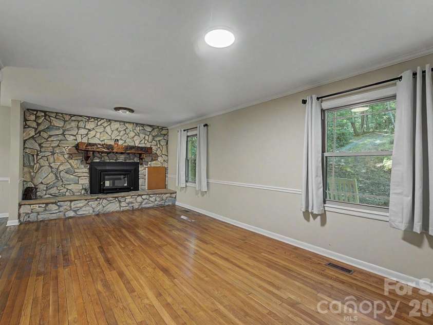 304 Canterbury Road, Cullowhee, NC 28723.  MLS# CAR4420776, YatesRealty ID 51501. 