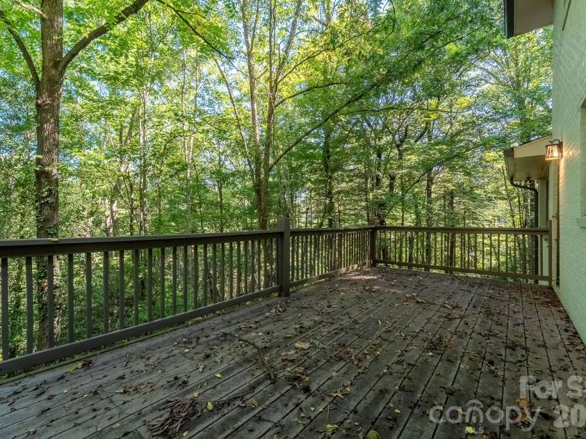 304 Canterbury Road, Cullowhee, NC 28723.  MLS# CAR4420776, YatesRealty ID 51501. 