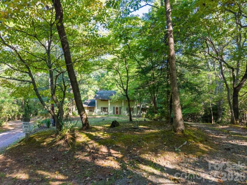 304 Canterbury Road, Cullowhee, NC 28723.  MLS# CAR4420776, YatesRealty ID 51501. 