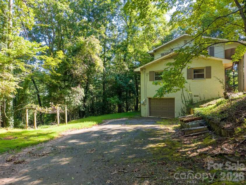 304 Canterbury Road, Cullowhee, NC 28723.  MLS# CAR4420776, YatesRealty ID 51501. 