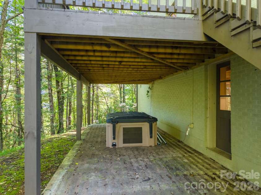 304 Canterbury Road, Cullowhee, NC 28723.  MLS# CAR4420776, YatesRealty ID 51501. 