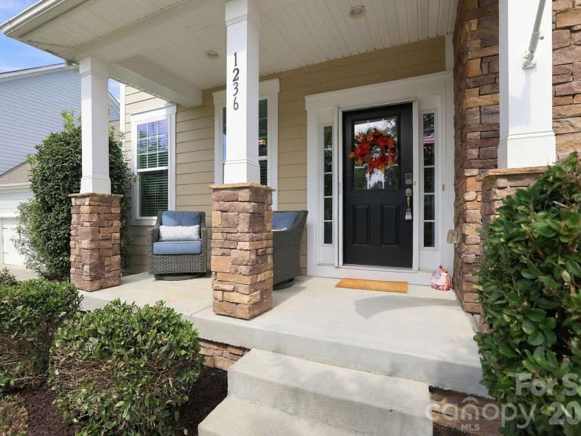 1236 Screech Owl Road, Waxhaw, NC 28173.  MLS# CAR4424430, YatesRealty ID 51502. 1236 Screech Owl Rd.