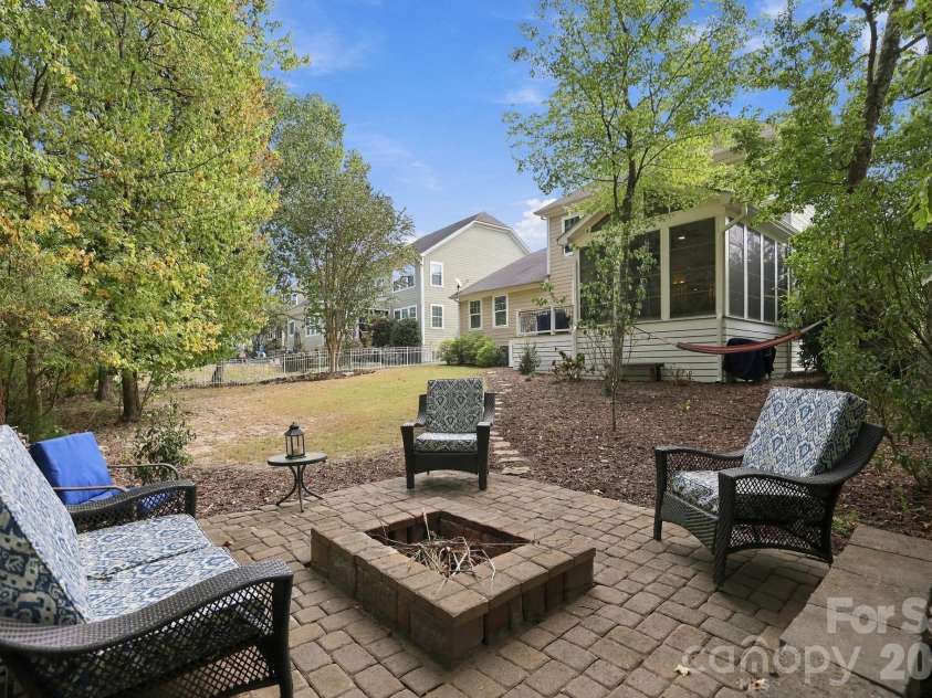 1236 Screech Owl Road, Waxhaw, NC 28173.  MLS# CAR4424430, YatesRealty ID 51502. Backyard Entertaining