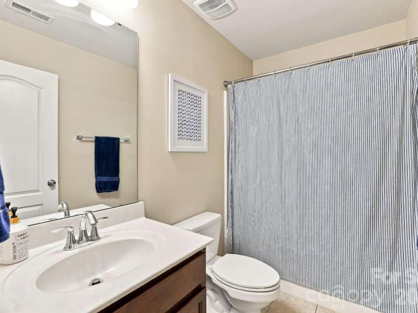 1236 Screech Owl Road, Waxhaw, NC 28173.  MLS# CAR4424430, YatesRealty ID 51502. Bathroom