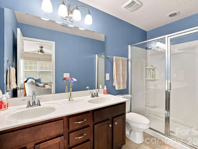 1236 Screech Owl Road, Waxhaw, NC 28173.  MLS# CAR4424430, YatesRealty ID 51502. Full Bathroom Upstairs