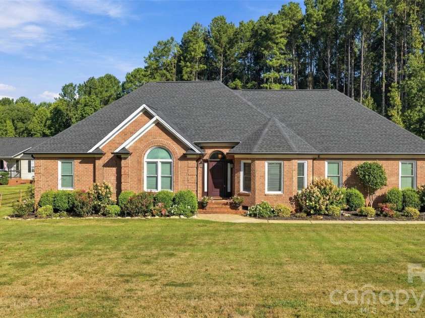 935 Killian Road, Stanley, NC 28164.  MLS# CAR4410593, YatesRealty ID 51504. 