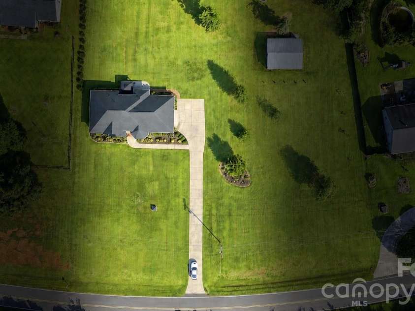 935 Killian Road, Stanley, NC 28164.  MLS# CAR4410593, YatesRealty ID 51504. 