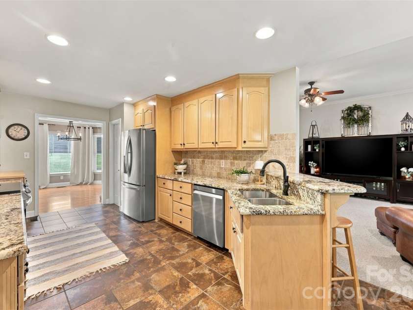 935 Killian Road, Stanley, NC 28164.  MLS# CAR4410593, YatesRealty ID 51504. 