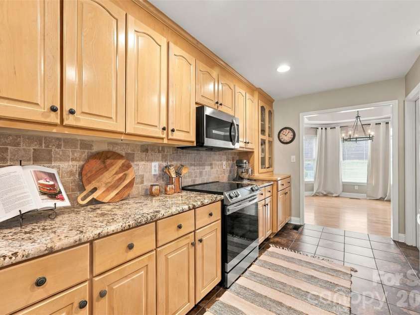 935 Killian Road, Stanley, NC 28164.  MLS# CAR4410593, YatesRealty ID 51504. 