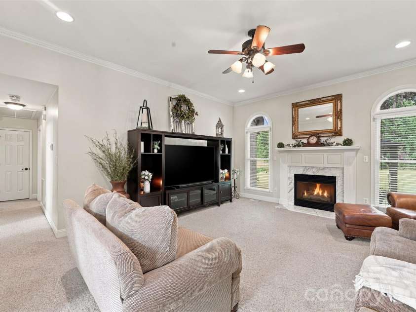935 Killian Road, Stanley, NC 28164.  MLS# CAR4410593, YatesRealty ID 51504. 