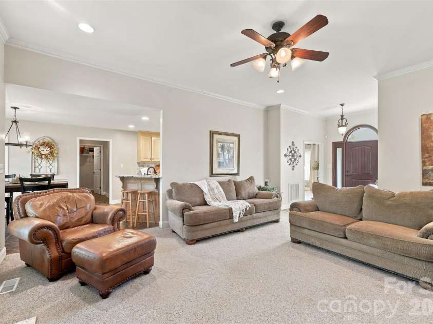 935 Killian Road, Stanley, NC 28164.  MLS# CAR4410593, YatesRealty ID 51504. 