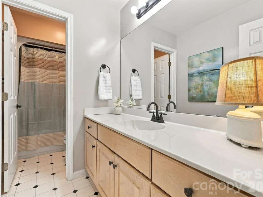 935 Killian Road, Stanley, NC 28164.  MLS# CAR4410593, YatesRealty ID 51504. 