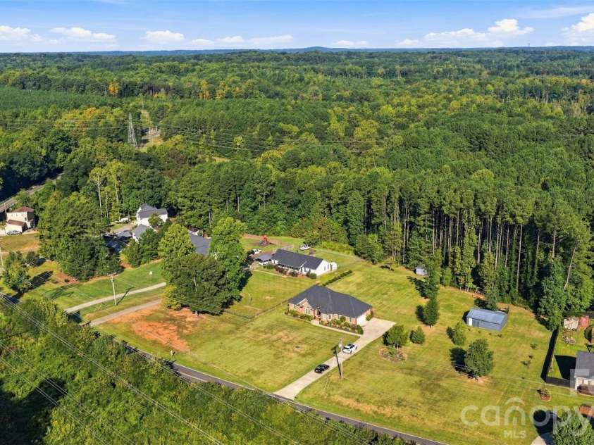 935 Killian Road, Stanley, NC 28164.  MLS# CAR4410593, YatesRealty ID 51504. 