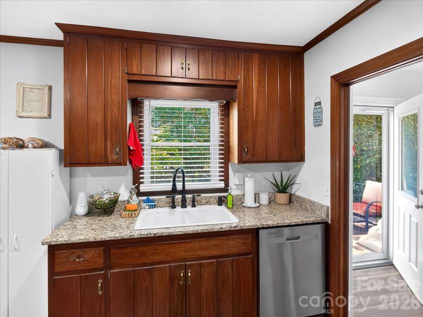 159 Mountain Street, Rutherfordton, NC 28139.  MLS# CAR4425745, YatesRealty ID 51505. 