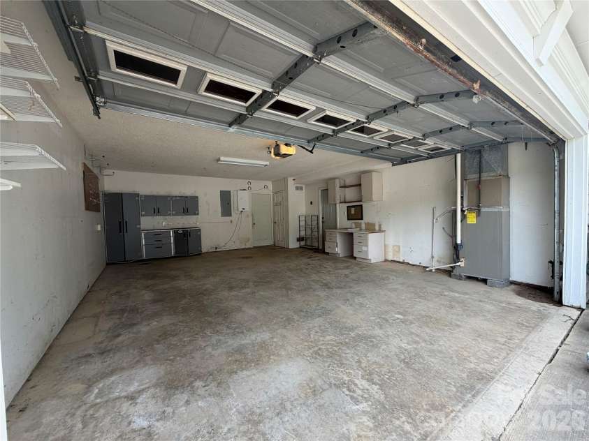 59 Southchase Drive, Fletcher, NC 28732.  MLS# CAR4425720, YatesRealty ID 51507. 