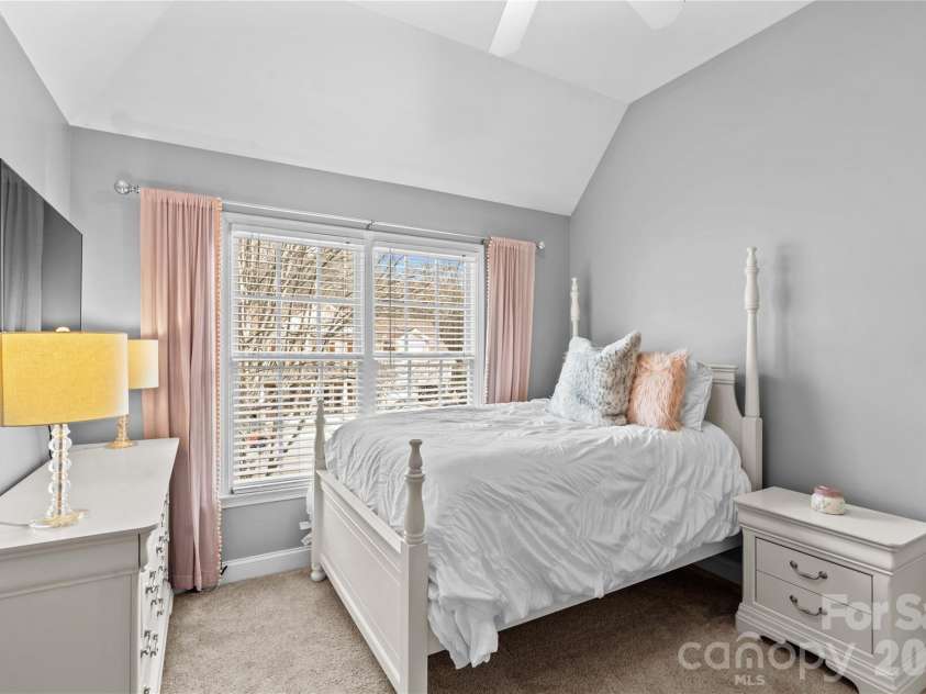 20110 Coachmans Wood Lane, Cornelius, NC 28031.  MLS# CAR4347157, YatesRealty ID 5151. 