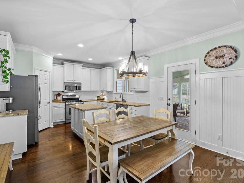 20110 Coachmans Wood Lane, Cornelius, NC 28031.  MLS# CAR4347157, YatesRealty ID 5151. 