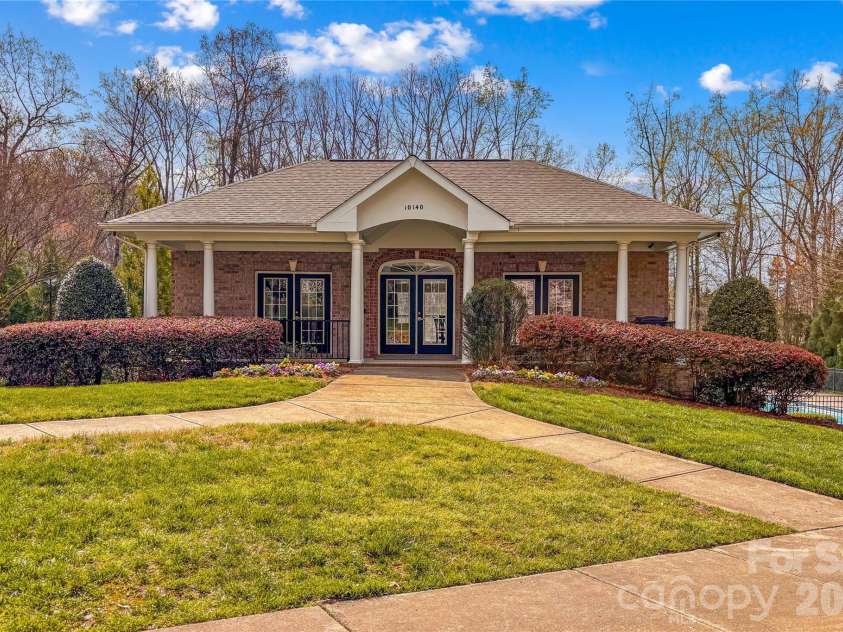 20110 Coachmans Wood Lane, Cornelius, NC 28031.  MLS# CAR4347157, YatesRealty ID 5151. 
