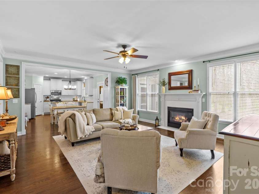 20110 Coachmans Wood Lane, Cornelius, NC 28031.  MLS# CAR4347157, YatesRealty ID 5151. 