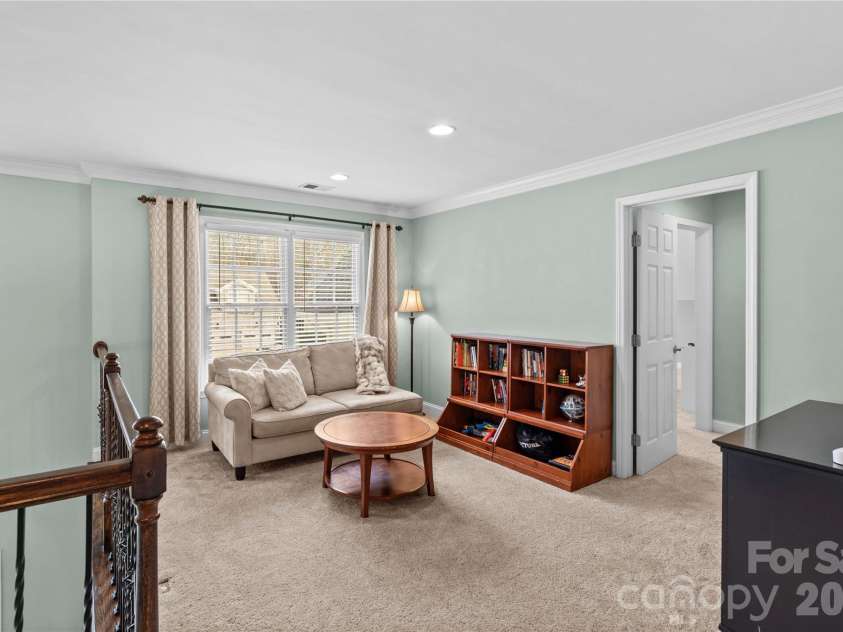 20110 Coachmans Wood Lane, Cornelius, NC 28031.  MLS# CAR4347157, YatesRealty ID 5151. 