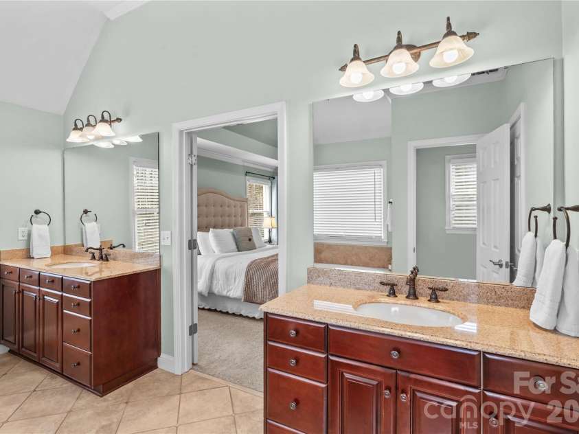 20110 Coachmans Wood Lane, Cornelius, NC 28031.  MLS# CAR4347157, YatesRealty ID 5151. 