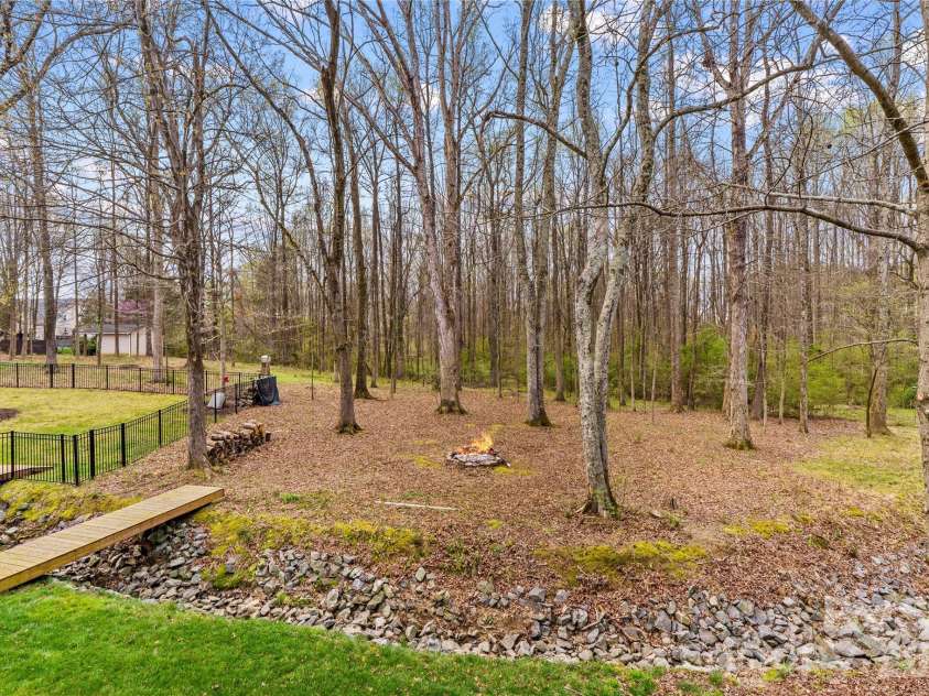 20110 Coachmans Wood Lane, Cornelius, NC 28031.  MLS# CAR4347157, YatesRealty ID 5151. 