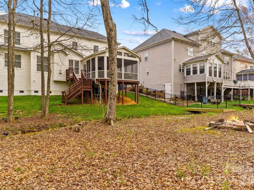 20110 Coachmans Wood Lane, Cornelius, NC 28031.  MLS# CAR4347157, YatesRealty ID 5151. 