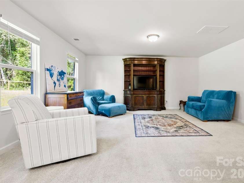 134 Cypress Lane, Linwood, NC 27299.  MLS# CAR4424091, YatesRealty ID 51510. 