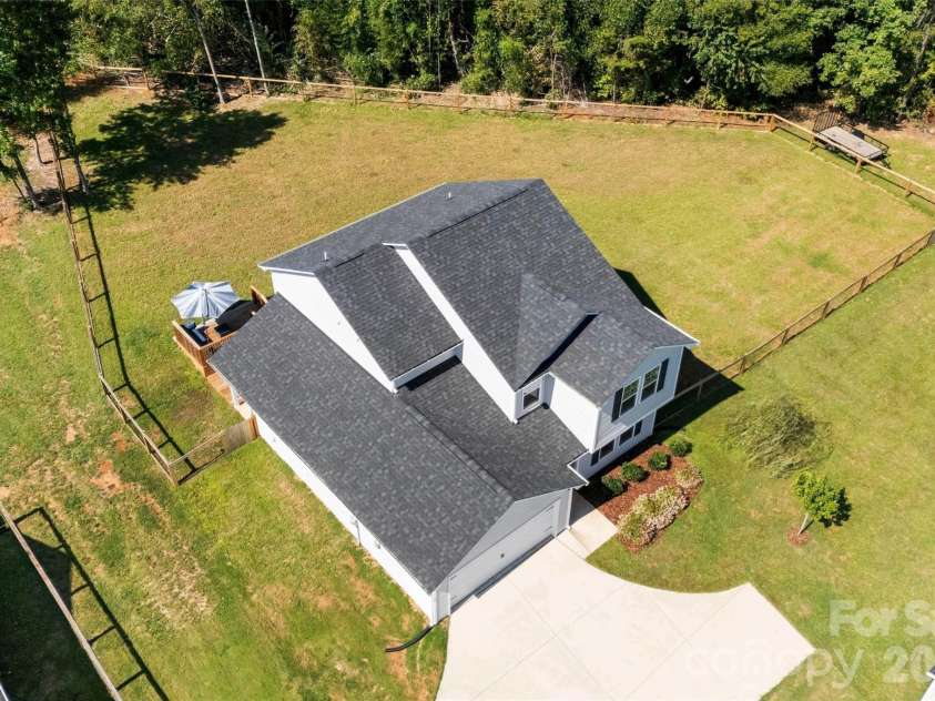 134 Cypress Lane, Linwood, NC 27299.  MLS# CAR4424091, YatesRealty ID 51510. So much space!