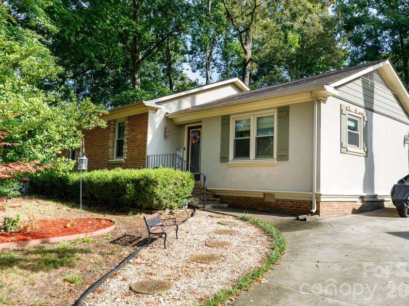 1740 Ashcroft Lane, Rock Hill, SC 29732.  MLS# CAR4426013, YatesRealty ID 51512. 