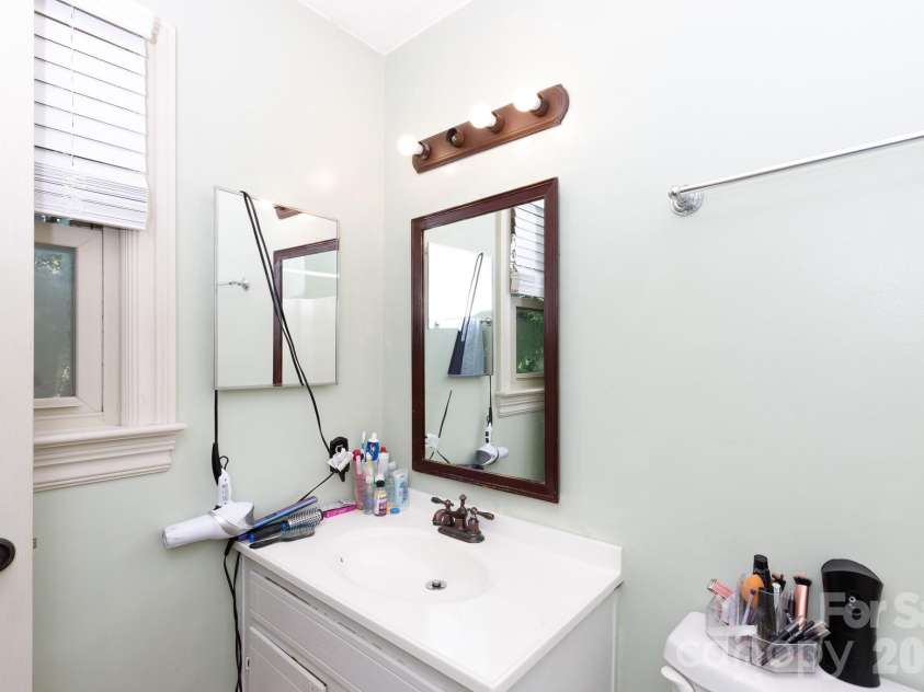 1740 Ashcroft Lane, Rock Hill, SC 29732.  MLS# CAR4426013, YatesRealty ID 51512. 