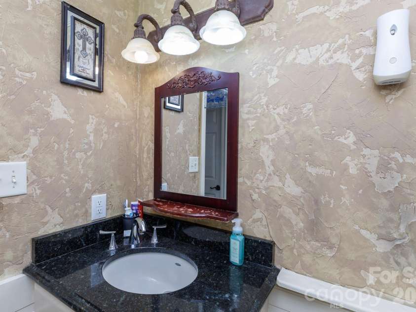 1740 Ashcroft Lane, Rock Hill, SC 29732.  MLS# CAR4426013, YatesRealty ID 51512. 