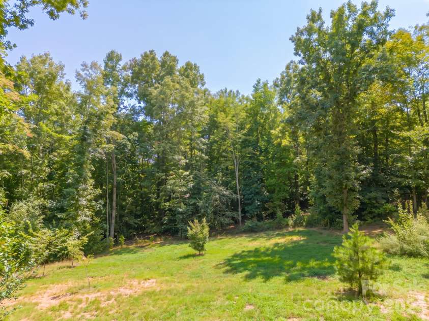 2913 Conner Circle, Morganton, NC 28645.  MLS# CAR4425522, YatesRealty ID 51513. 