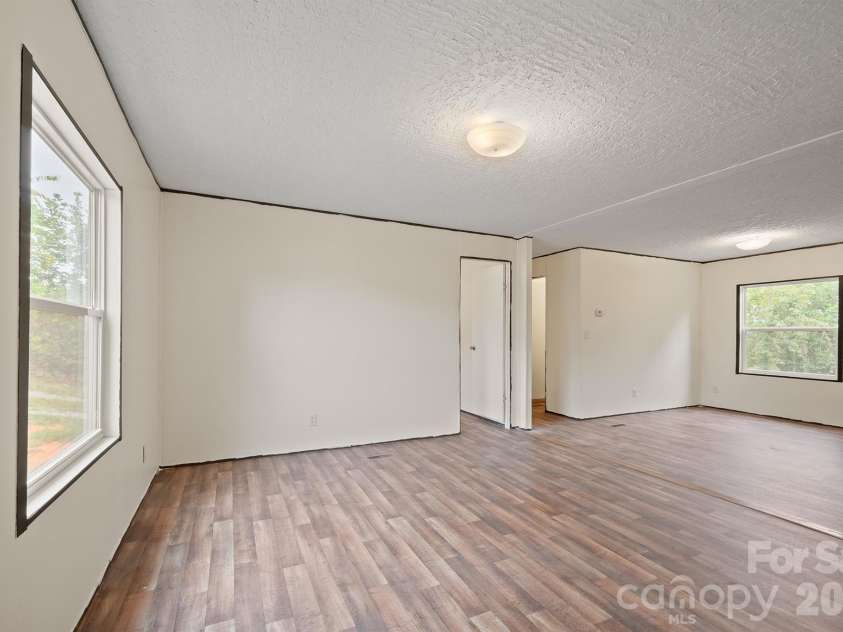 2913 Conner Circle, Morganton, NC 28645.  MLS# CAR4425522, YatesRealty ID 51513. 