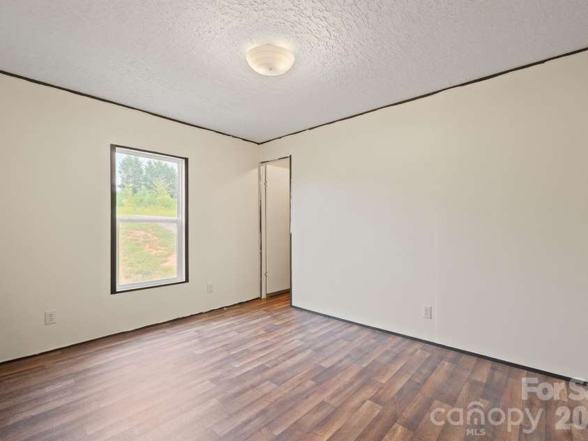 2913 Conner Circle, Morganton, NC 28645.  MLS# CAR4425522, YatesRealty ID 51513. 