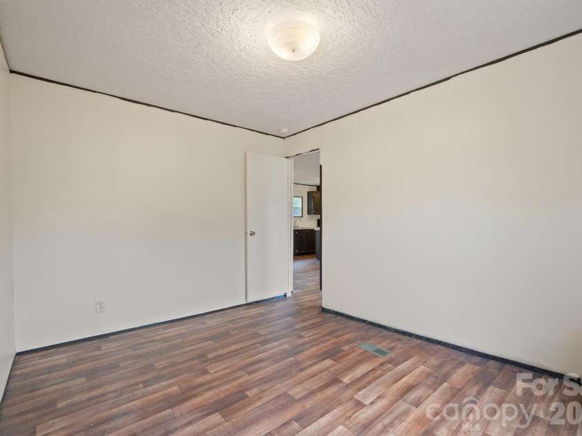 2913 Conner Circle, Morganton, NC 28645.  MLS# CAR4425522, YatesRealty ID 51513. 