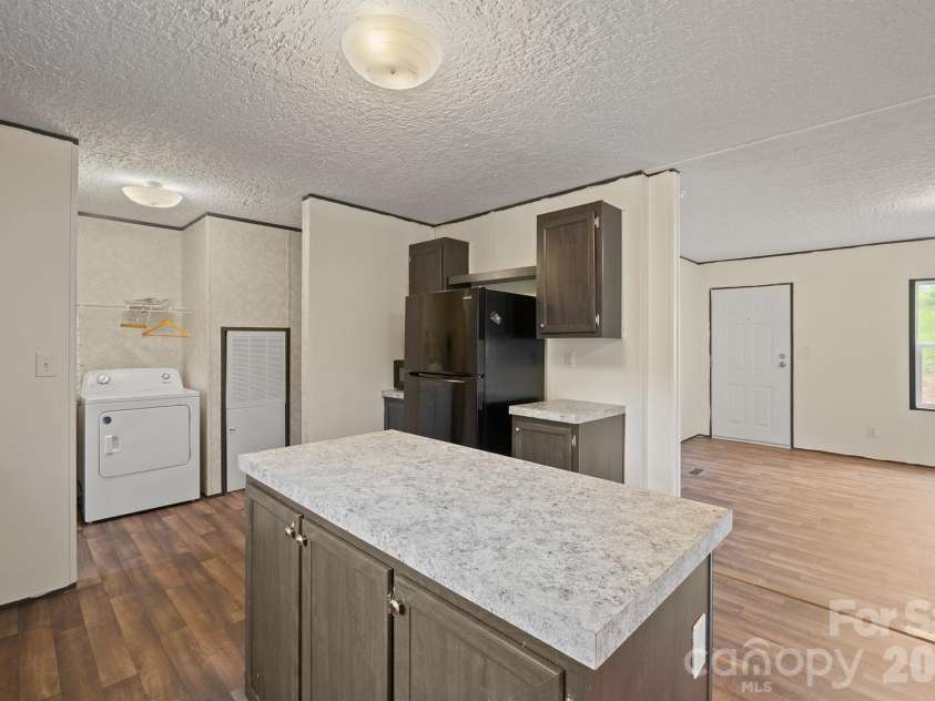 2913 Conner Circle, Morganton, NC 28645.  MLS# CAR4425522, YatesRealty ID 51513. 